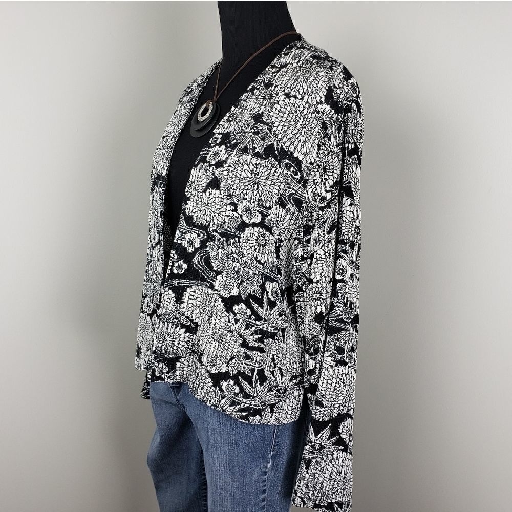 Chico's Lightweight Jacket    - Picture 5 of 5